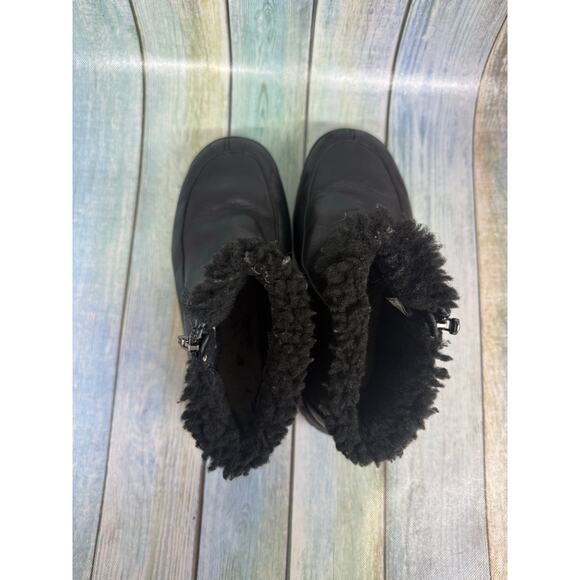 UGG Australia Black Leather Sherpa Lined Ankle Boots Women's Size 9 Zipper Boot - Picture 4 of 7